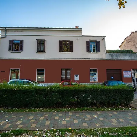 Apartment The Sisters Central Porec